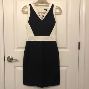 BR NWT Black and White Sleeveless dress 6P